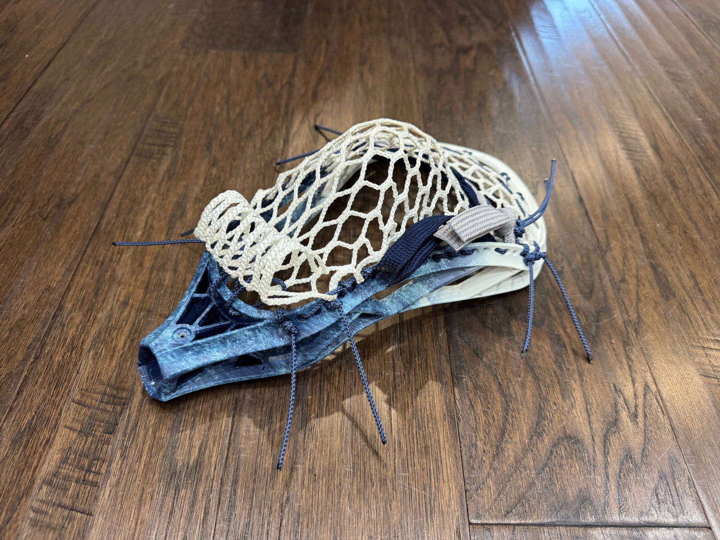 Signature Contract Pro Defense | Tampa Bay Lightning Bottom Fade + Marbling + Logo | 7D Mesh | Strung