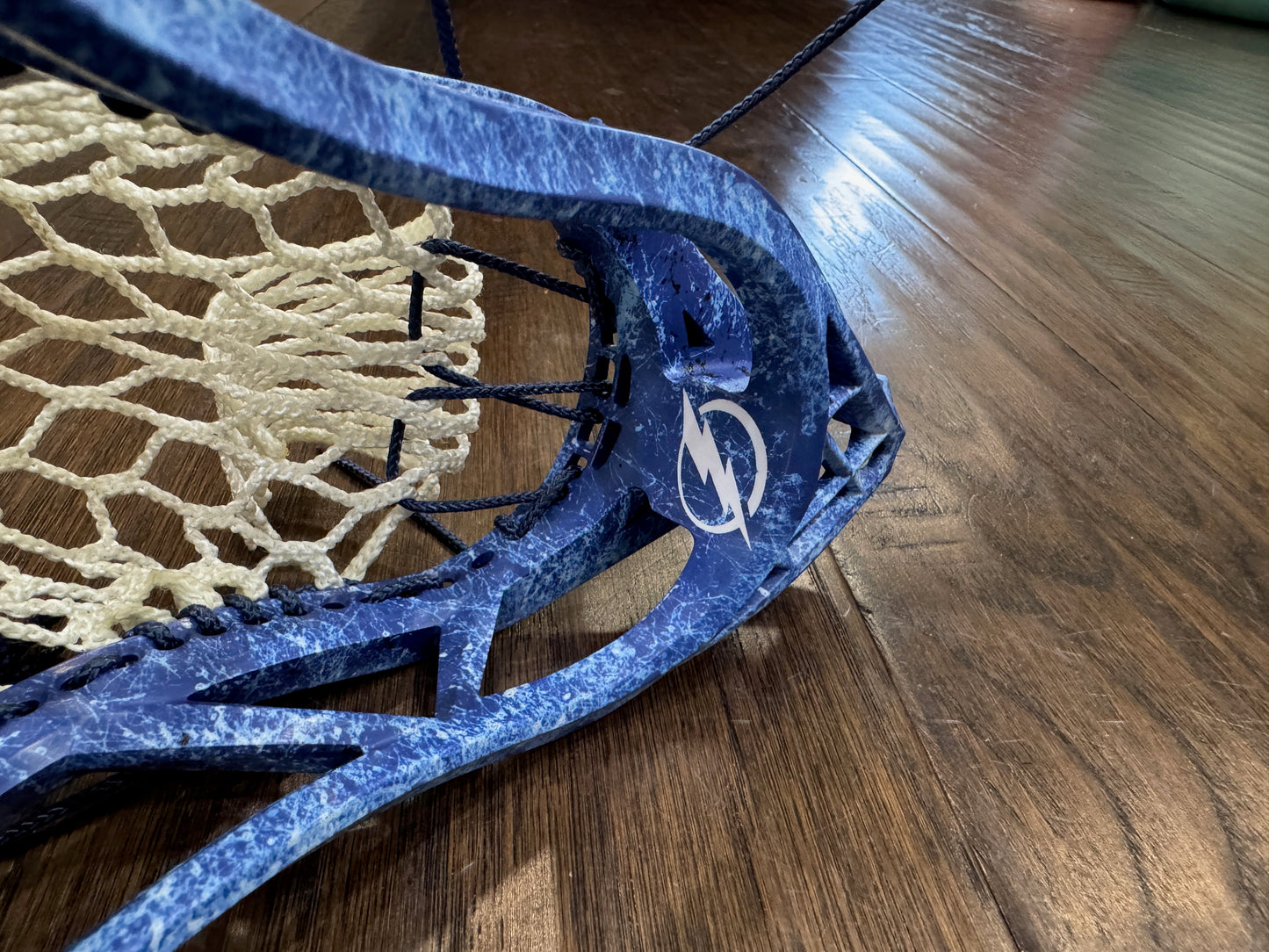 Signature Contract Universal | Tampa Bay Lightning Solid + Marbling + Logo | 7D Mesh | Strung